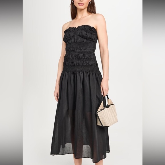 MOON RIVER Strapless Smocked Midi Dress – Black - Picture 4 of 11
